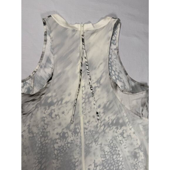 Lululemon Mesh Overlay High-Neck Dress Size 8 Gray Off White - Picture 9 of 15